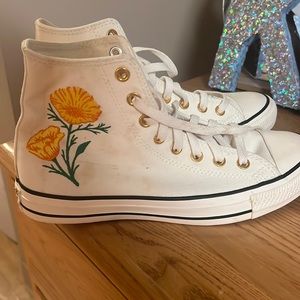 Cream High Top Converses w/ Flower Never Worn